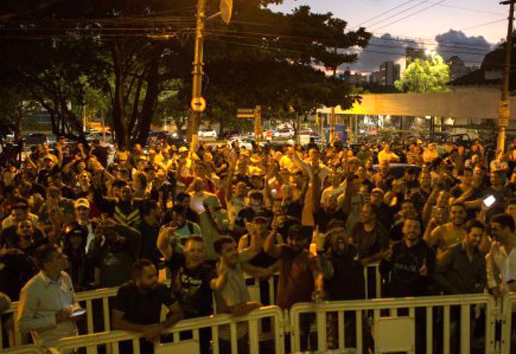 Los festejos de Maroni por la detención de Lula (3)