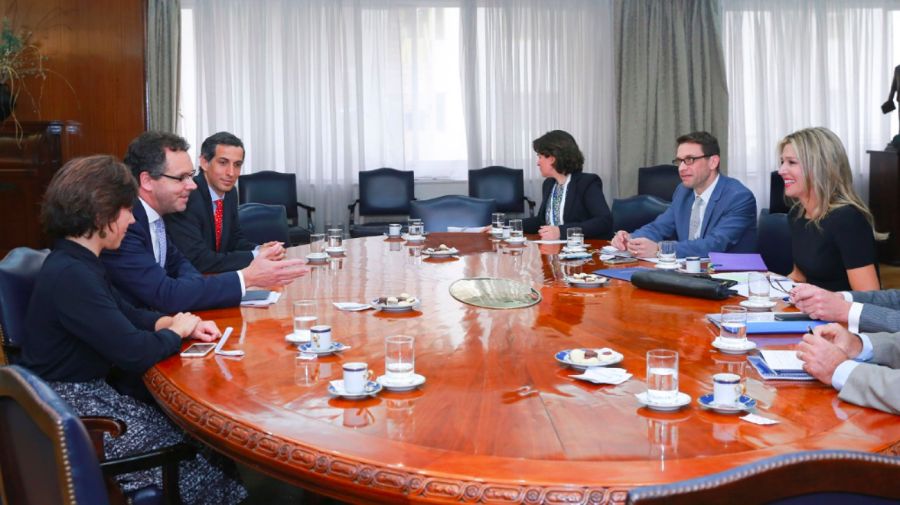 Reunión de trabajo entre la Reina Máxima, en su calidad de representante de la ONU, junto a los titulares del BCRA.