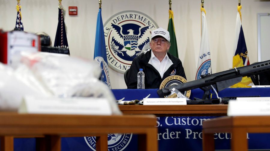 Donald Trump, desde la frontera con México.