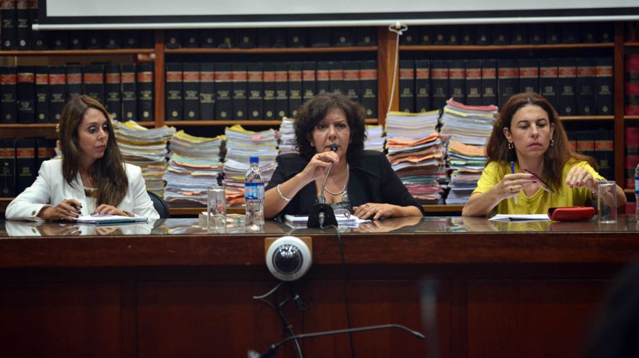Las juezas Alejandra Tolaba, Claudia Cecilia Sadir y Ana Carolina Pérez Rojas.