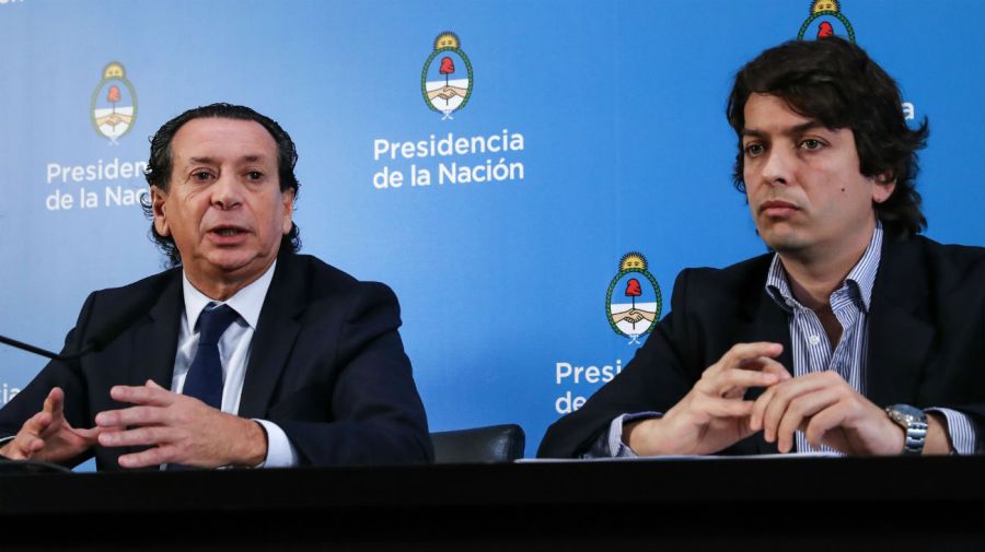 El ministro de Producción y Trabajo, Dante Sica, y el secretario de Comercio Interior, Ignacio Werner, en conferencia de prensa.
