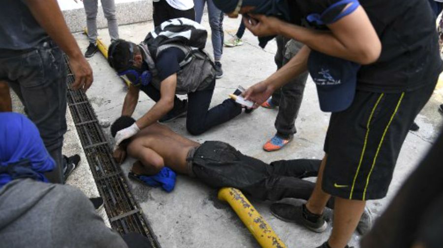 Postales de otra jornada violenta en Caracas.