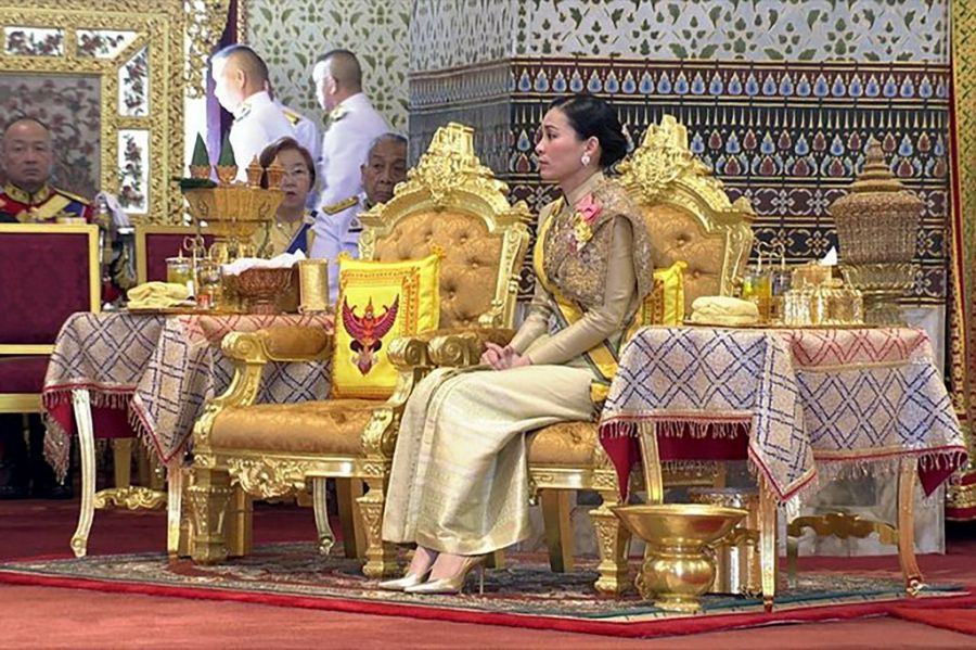 coronacion rey Vajiralongkorn de Tailandia