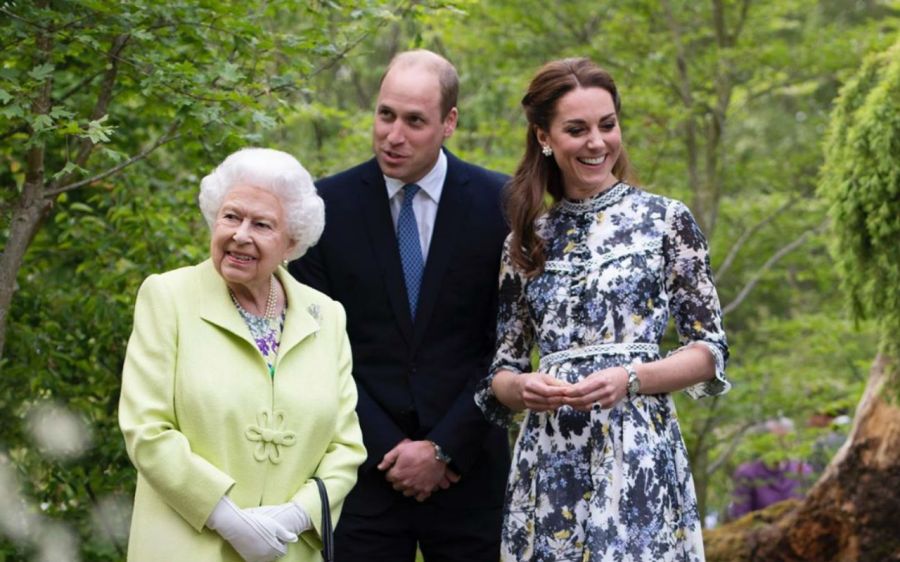 La Reina Isabel saludó al Príncipe William por su cumpleaños y despertó una gran polémica 