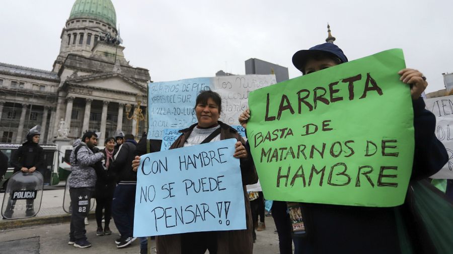 Marcha en reclamo por los comedores en la Ciudad de Buenos Aires.