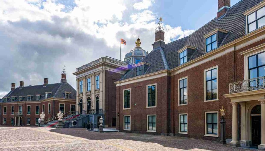 Máxima de Holanda abre las puertas de su renovado palacio 