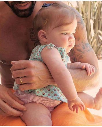 Ricky Martin mostró la cara de su hija por primera vez