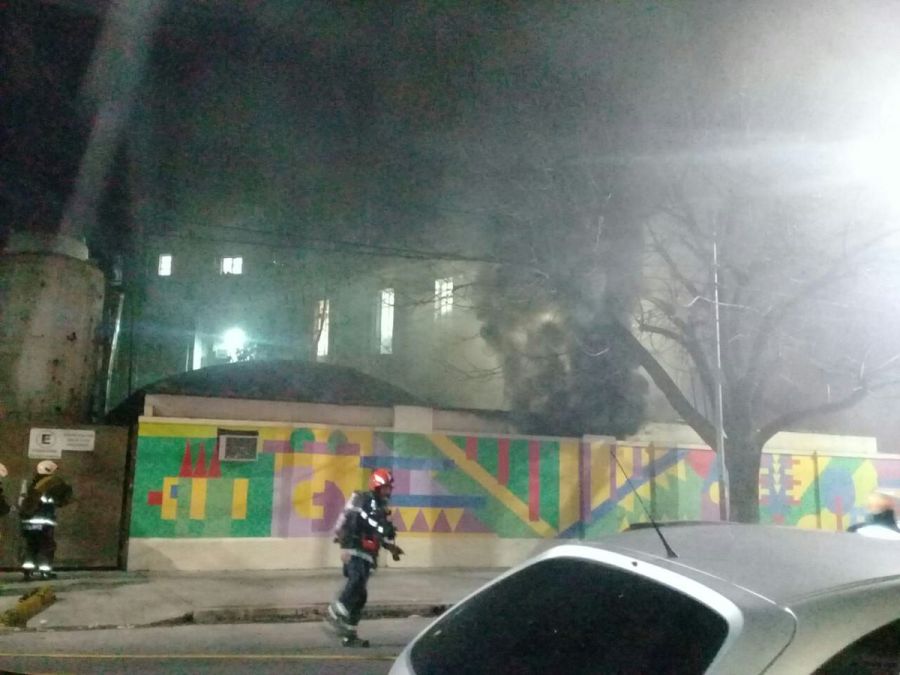 Incendio del depósito del Hospital Gutiérrez.