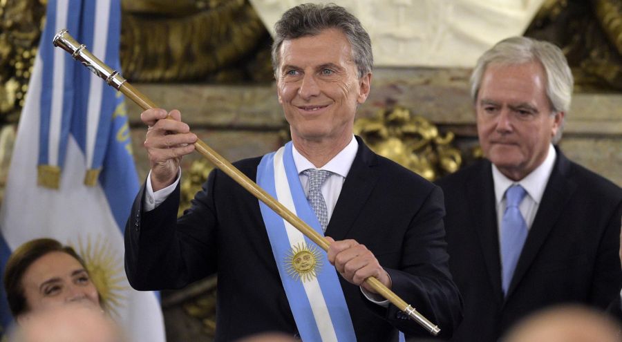 Mauricio Macri con Bastón presidencial_g 20190918
