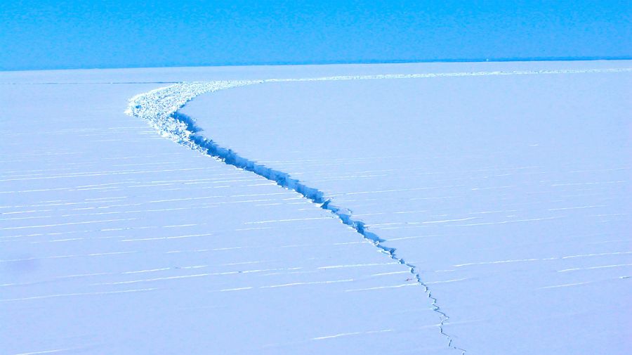Desprendimiento de un iceberg de la Antártida.