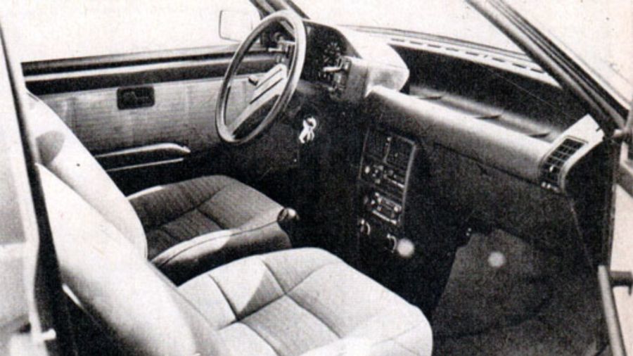Interior Fiat Uno SCV tres puertas (edición octubre 1988)