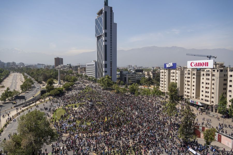 Chile Endures 4th Day of Protests in Worst Unrest in Decades