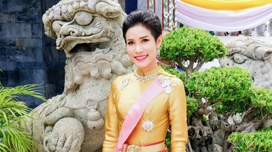 rey vajiralongkorn tailandia concubina