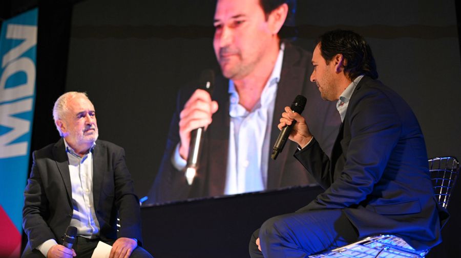 Carlos Acosta (Reporte Publicidad) y Ezequiel Jones (Unilever)