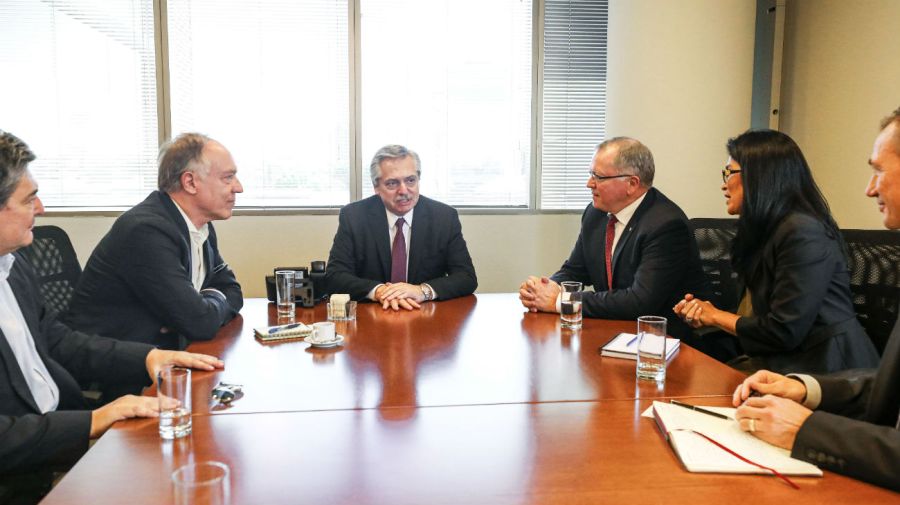 Alberto y Macri se reunieron con representantes de la petrolera Equinor 