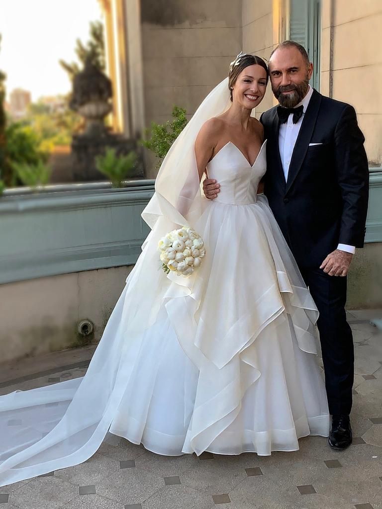 Pelágico Punto muerto Reembolso Casamiento de Pampita: Así es el vestido que lució en su boda | Caras