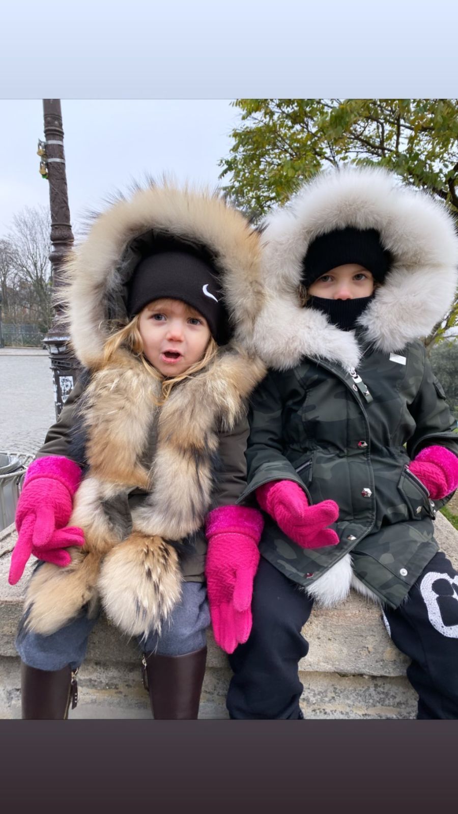 Los excéntricos looks de las hijas de Wanda Nara para combatir el frío en París