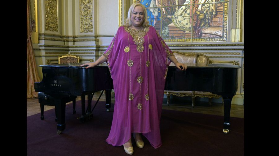 María Castillo de Lima, la primera soprano transexual que brilla en el Teatro Colón