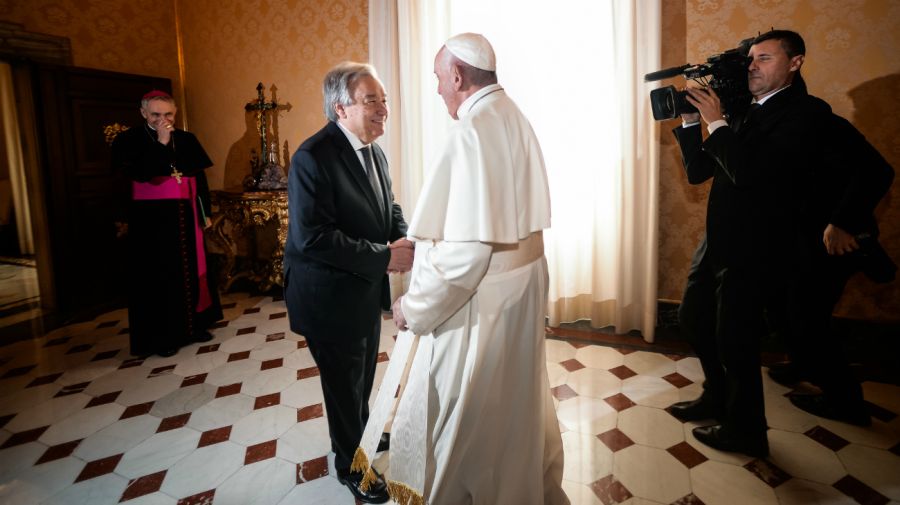 El papa y el secretario general de la ONU se reunieron en el Vaticano