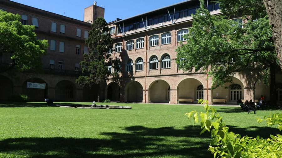 El Colegio Máximo, de San Miguel, ayudará en la atención a enfermos de coronavirus.