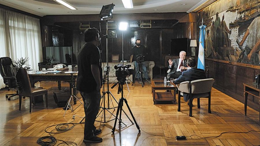 Entrevista del ministro Ginés González García con Jorge Fontevecchia, en el ciclo Periodismo Puro.
