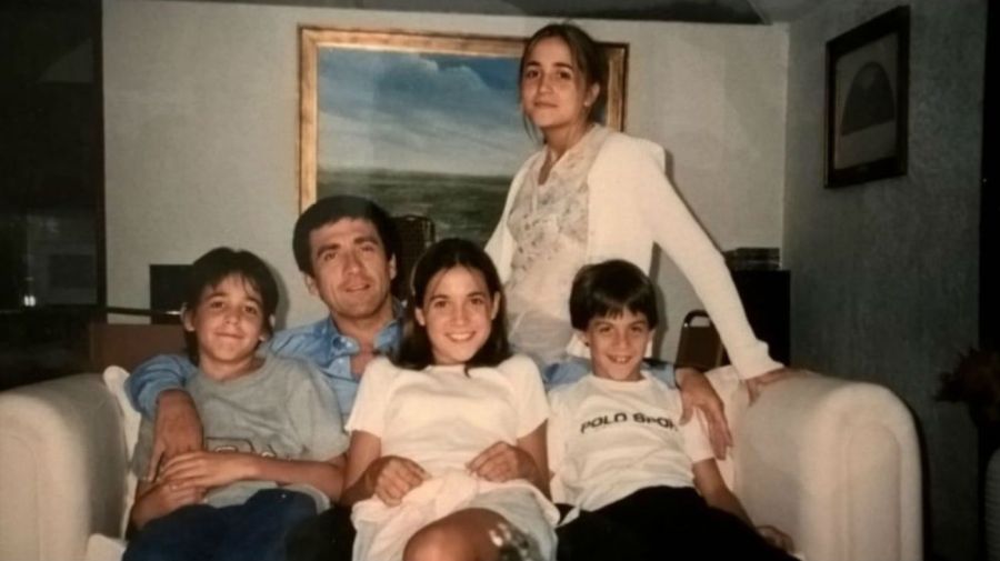 Marcos Gastaldi y sus hijos, Santiago, Valeria, Marcos y Camila