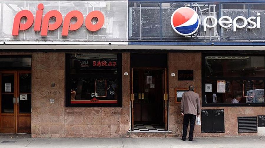 La fachada de Pippo en la calle Montevideo