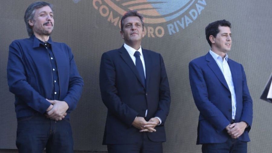 Sergio Massa junto a Máximo Kirchner y Wado de Pedro