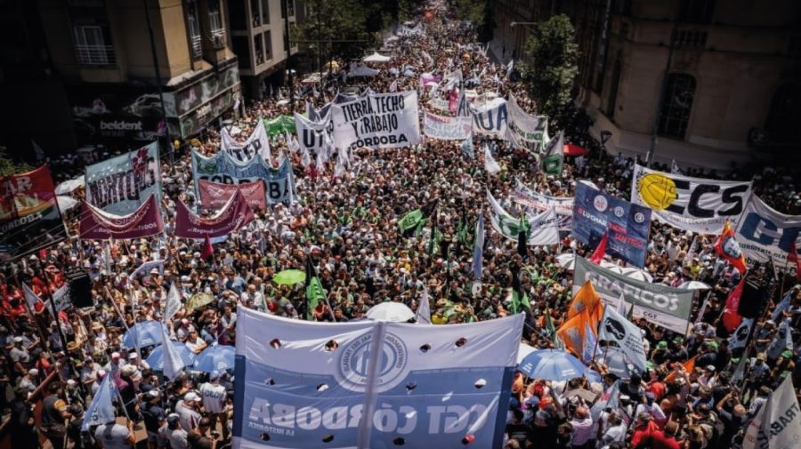 Movilización en la CGT en Córdoba