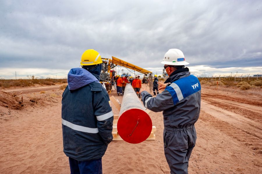 Acuerdo YPF-Petronas en Río Negro