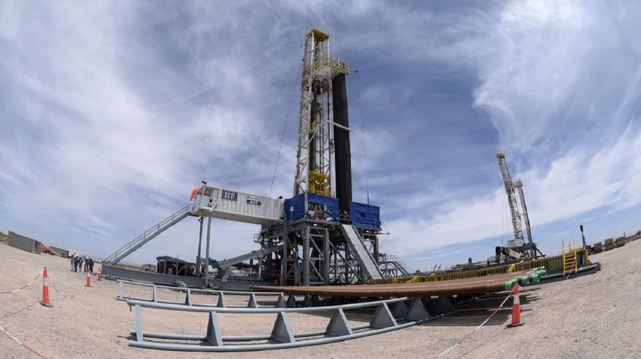 El proyecto de una planta de GNL que iba a llevarse a cabo en Bahía Blanca podría pasarse a Río Negro