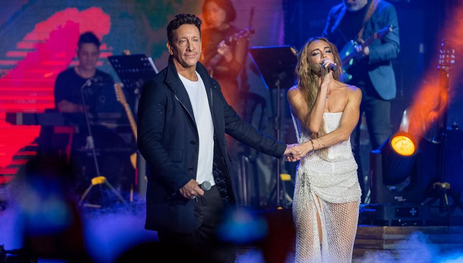 Nico Vázquez y Emilia Attias