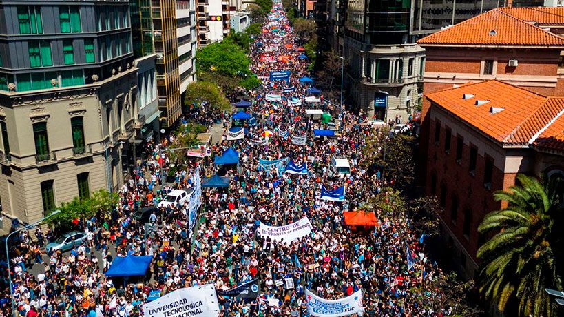 Marcha universitaria