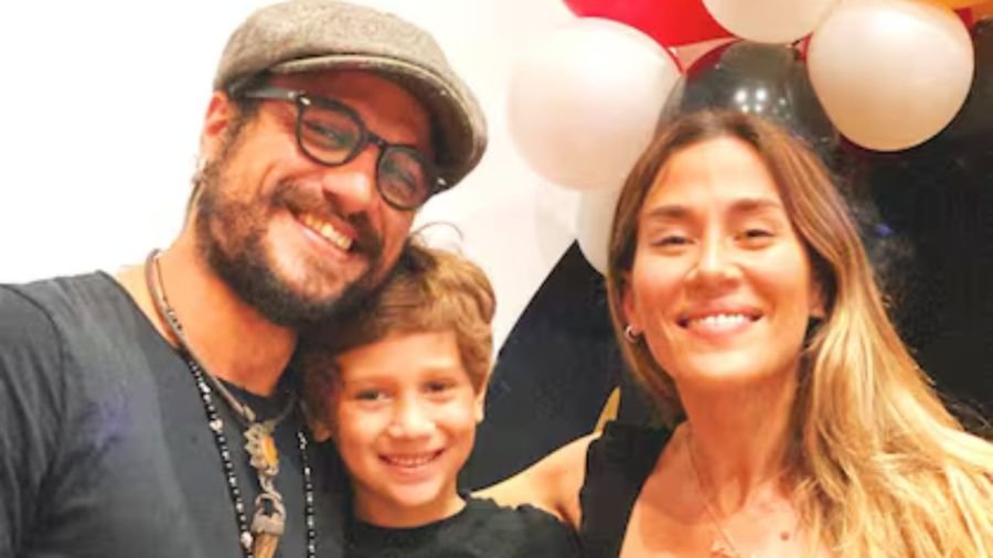 Daniel y Morrison Osvaldo junto a Jimena Barón