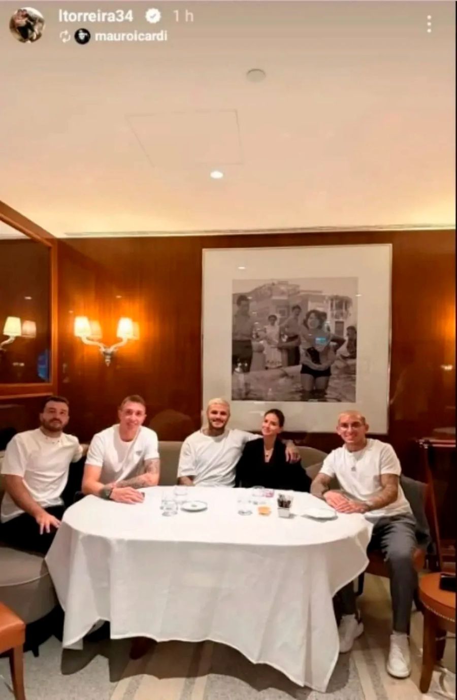 La cena de Mauro Icardi y la China Suárez con los compañeros del Galatasaray