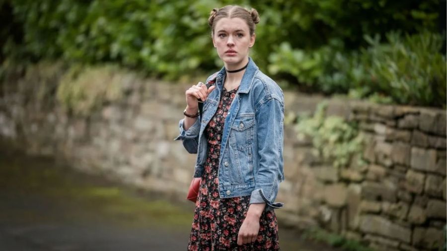 Amy James-Kelly en Safe - Netflix