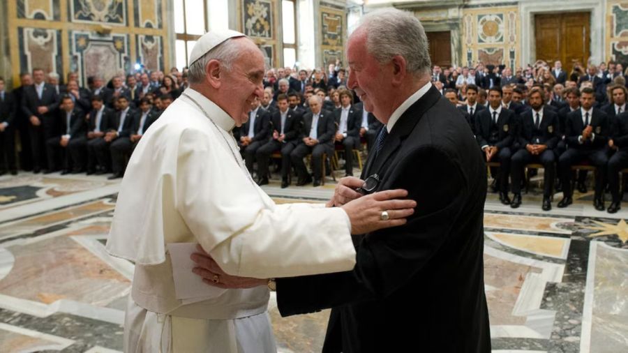  Papa Francisco y Julio Grondona, ex presidente de la AFA