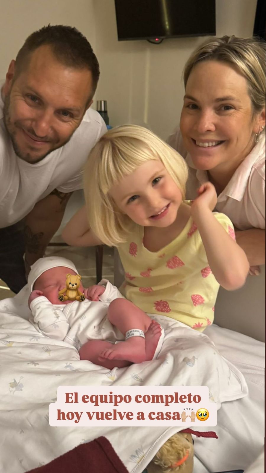 Muni Seligmann junto a su esposo Nicolás y sus hijos Carmela y Vicente Naymark