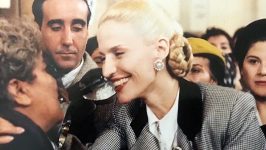 Esther Goris como Eva Perón
