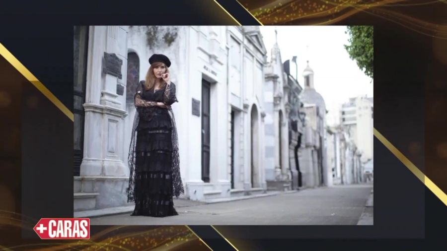 Esther Goris en el cementerio