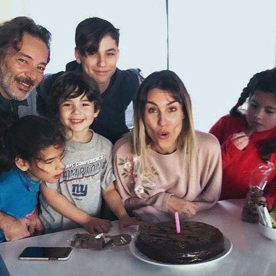 La familia ensamblada de Paula Morales y Fabián Vena