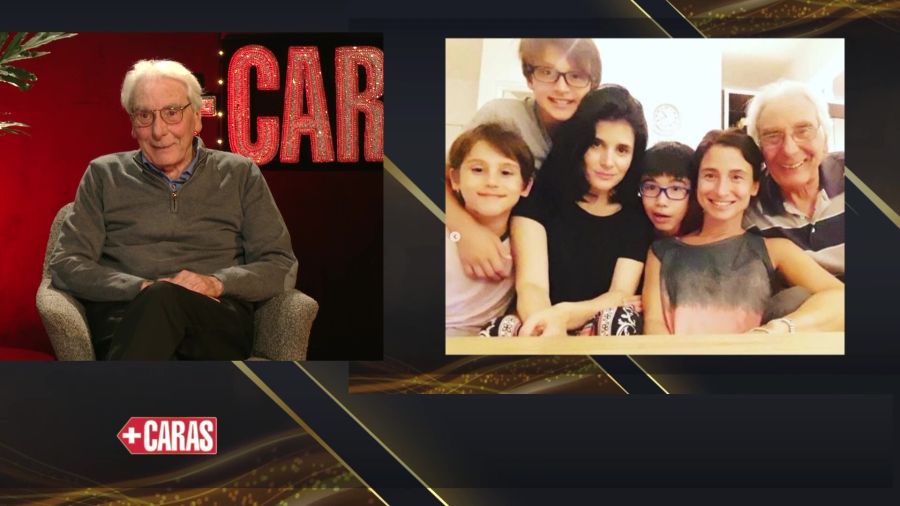 Claudio García Satur junto a sus hijas y nietos