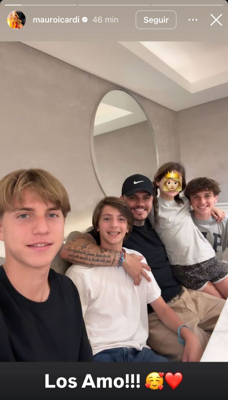 Mauro Icardi junto a su hija y los hijos de Wanda Nara