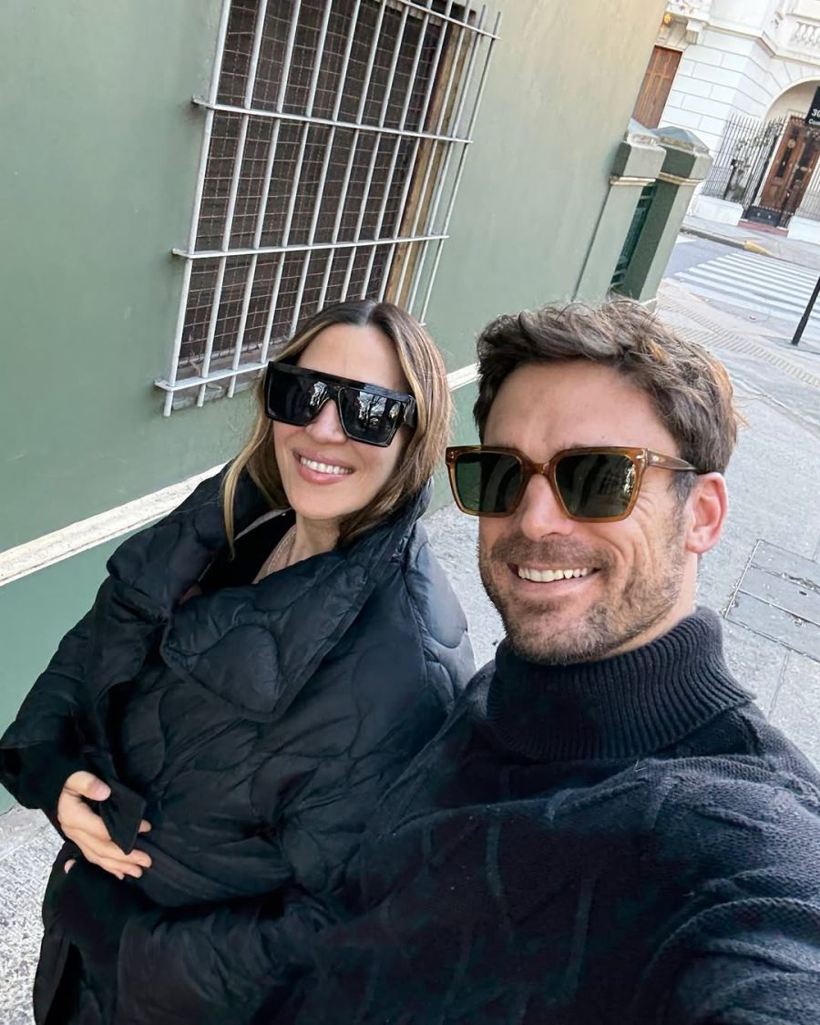 Jimena Barón y Matías Palleiro junto a su hijo Arturo