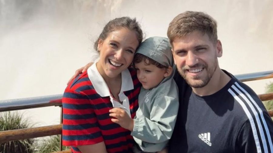 Barbie Vélez junto a su esposo Lucas y su hijo Salvador