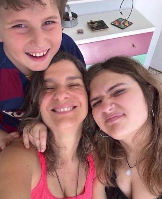 Dalia Gutmann y sus hijos, Kiara y Federico