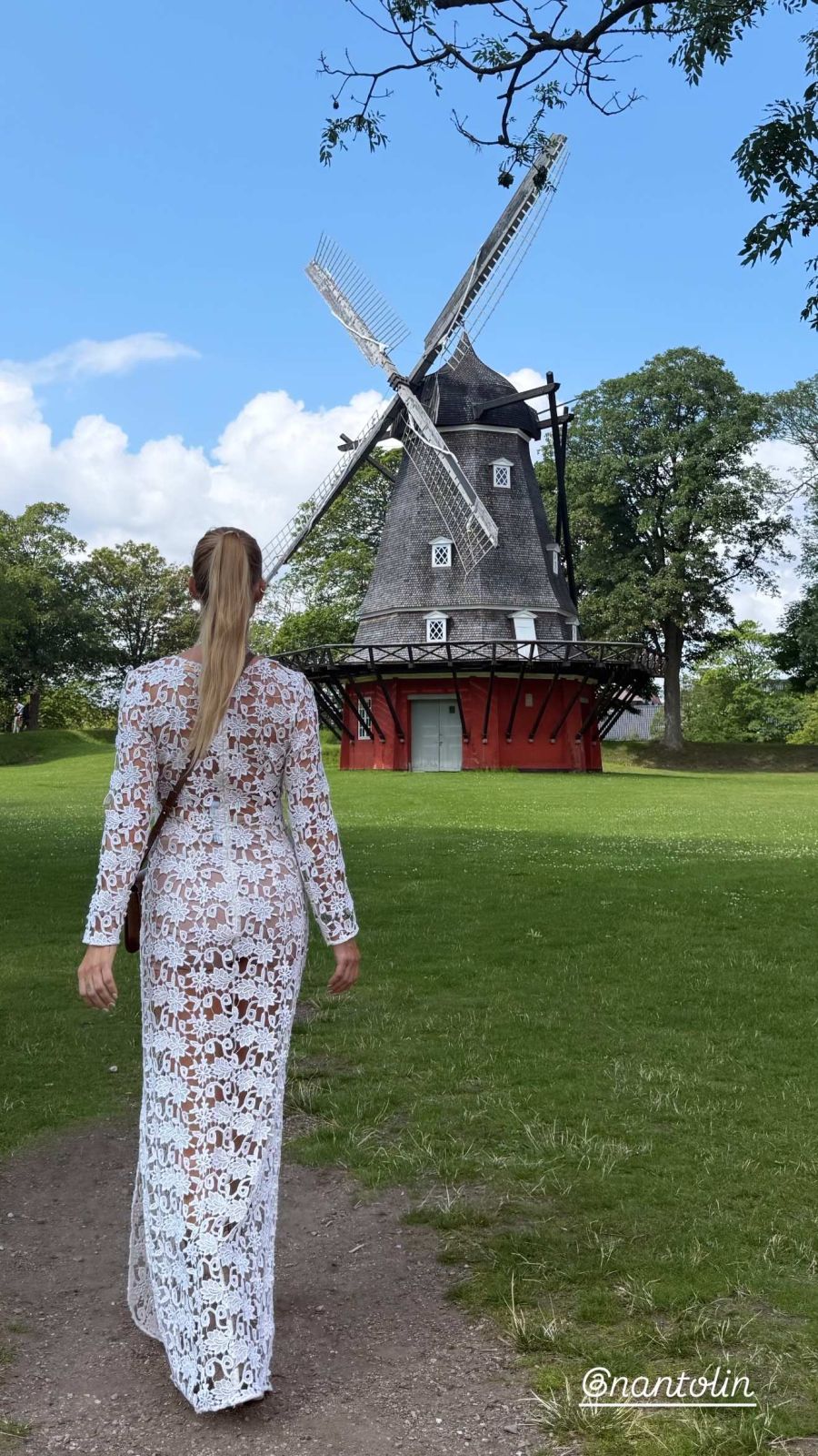 Nicole Neumann instala su look bohemio en Europa