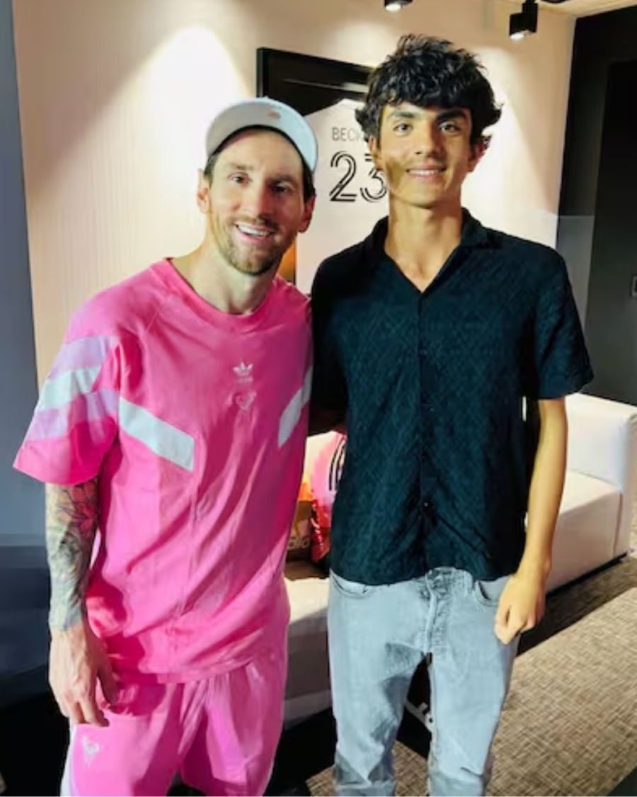 Tiago Alvarado Olmedo y Lionel Messi.