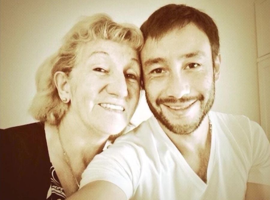 Luciano Pereyra junto a su mamá, Ángela