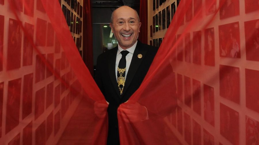 Claudio Cosano en +Caras